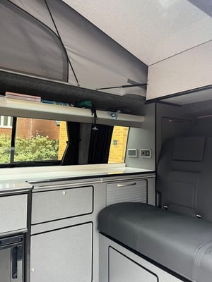 2016 Volkswagen Transporter T6 Highline — photo 12 of 28