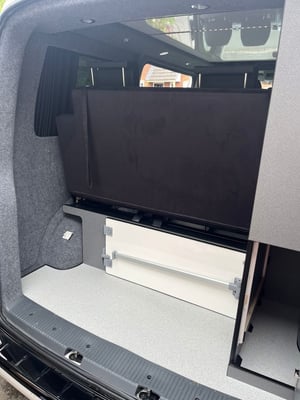 2016 Volkswagen Transporter T6 Highline — photo 14 of 28