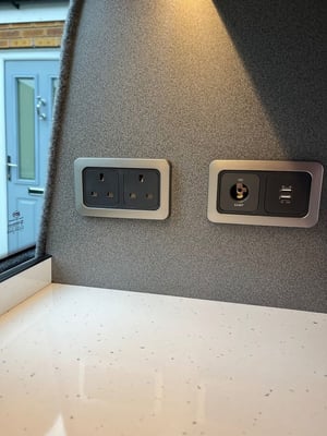 2016 Volkswagen Transporter T6 Highline — photo 27 of 28