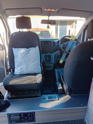 2016 Nissan NV200 — photo 6 of 18