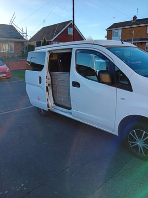 2016 Nissan NV200 — photo 10 of 18