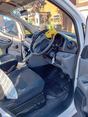 2016 Nissan NV200 — photo 16 of 18