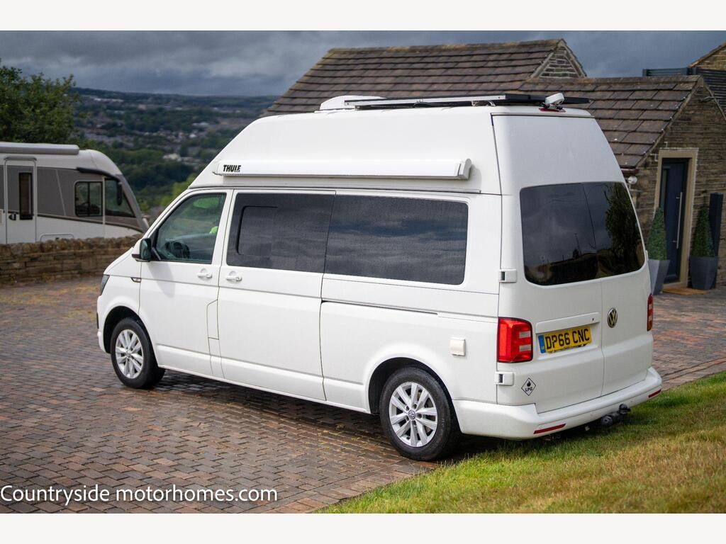 2017 Volkswagen Transporter - Image 5