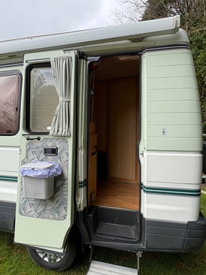 2001 Auto-Sleepers Executive — photo 4 of 24