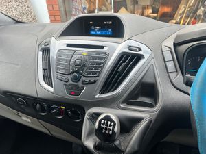 2017 Ford Custom Tourneo — photo 28 of 67