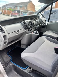 2009 Renault Trafic - Image 2