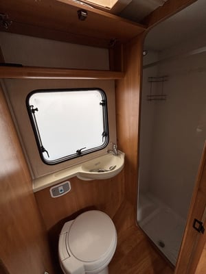 2012 Autotrail Tribute T-720 Sport — photo 5 of 17