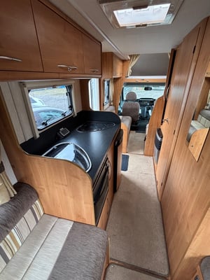 2012 Autotrail Tribute T-720 Sport — photo 10 of 17