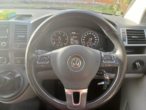 2015 Volkswagen Transporter T5.1 Highline — photo 12 of 29