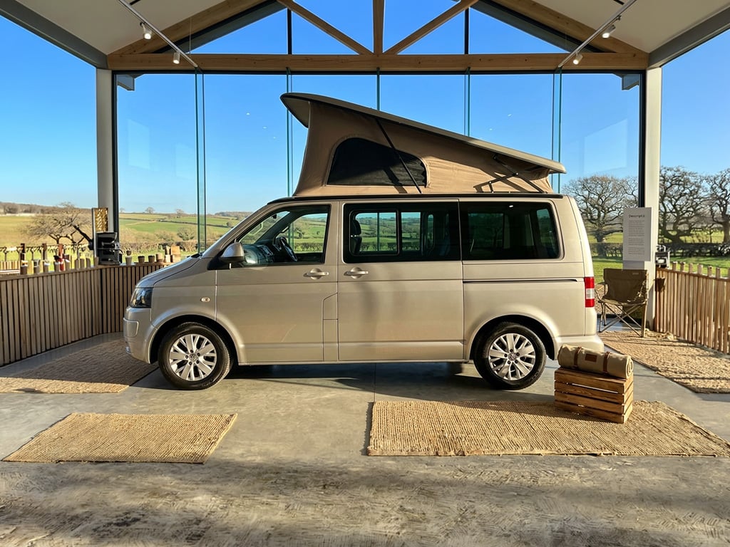 2015 Volkswagen Transporter T5.1 Highline - Image 1