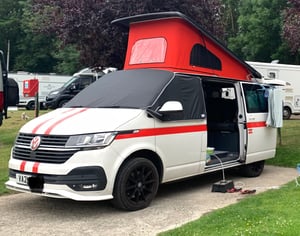 2021 Volkswagen T6.1 T32 — photo 2 of 12