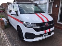 2021 Volkswagen T6.1 T32 - Image 3