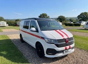 2021 Volkswagen T6.1 T32 — photo 1 of 12