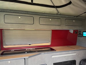 2024 Volkswagen T6.1 Automatic — photo 19 of 23