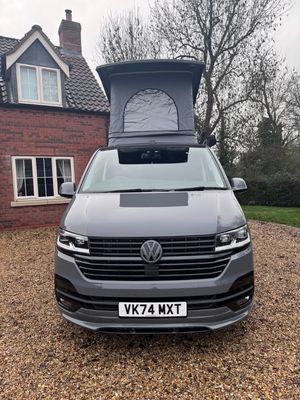 2024 Volkswagen T6.1 Automatic — photo 11 of 23
