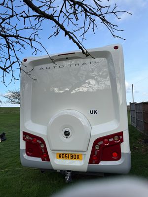 2012 Auto-Trail Frontier Comanche — photo 8 of 16