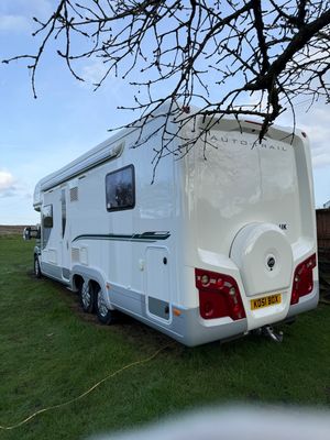 2012 Auto-Trail Frontier Comanche — photo 15 of 16