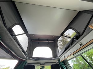 2002 Volkswagen Campervan — photo 2 of 10