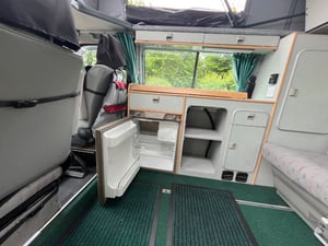 2002 Volkswagen Campervan — photo 4 of 10