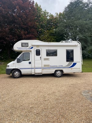 1999 Lunar Roadstar 570L — photo 1 of 18