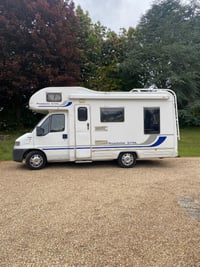 1999 Lunar Roadstar 570L - Image 2