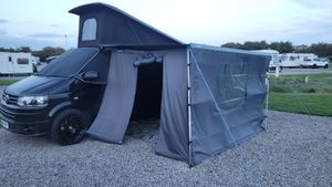 2016 Volkswagen Transporter T5 — photo 10 of 16