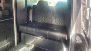 2016 Volkswagen Transporter T5 — photo 13 of 16