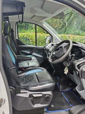 2017 Ford Custom Transit, 4 berth, pop top, side awning, tow bar, rock and roll bed, 5 seats — photo 4 of 5