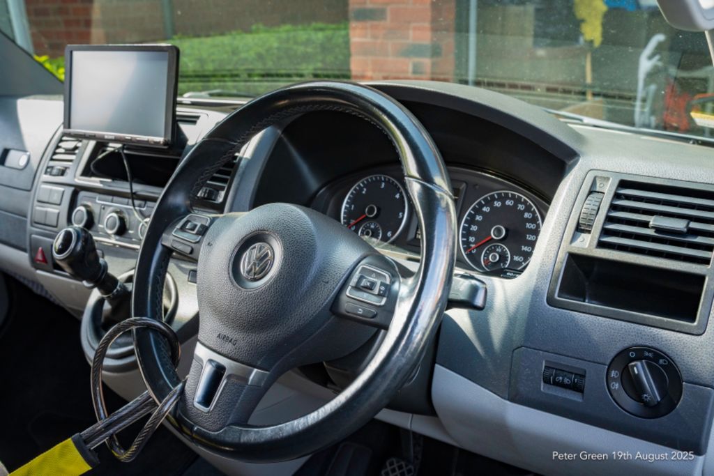 2011 VW Transporter T28 - Image 5