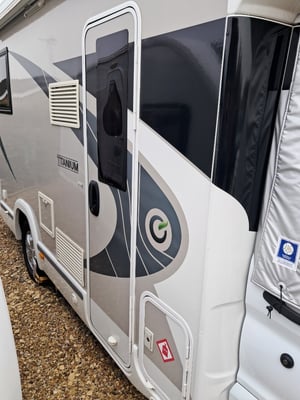 2019 Ford Transit Connect — photo 13 of 19