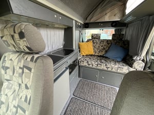 2008 Volkswagen Transporter T5 1.9 TDI — photo 18 of 36