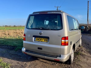 2008 Volkswagen Transporter T5 1.9 TDI — photo 10 of 36
