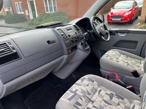 2008 Volkswagen Transporter T5 1.9 TDI — photo 13 of 36