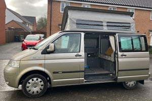2008 Volkswagen Transporter T5 1.9 TDI — photo 7 of 36