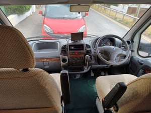 2004 Auto-Trail Cheyenne 590 — photo 4 of 9