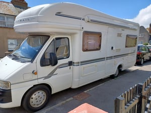2004 Auto-Trail Cheyenne 590 — photo 6 of 9