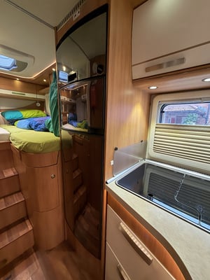 2015 Hymer B-Class B588 — photo 20 of 53