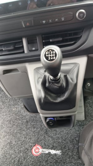 2025 Ford Transit Custom — photo 7 of 35