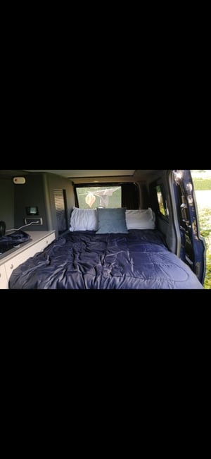 2025 Ford Transit Custom — photo 8 of 35