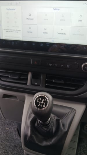 2025 Ford Transit Custom — photo 11 of 35