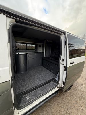 2016 Volkswagen T6 — photo 4 of 63