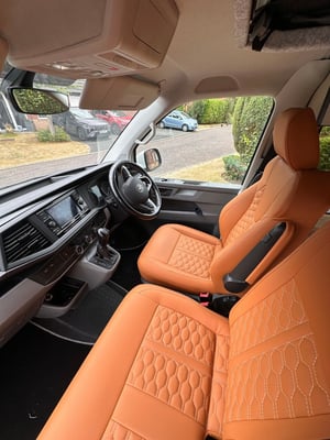2020 Volkswagen Transporter T28 — photo 20 of 64