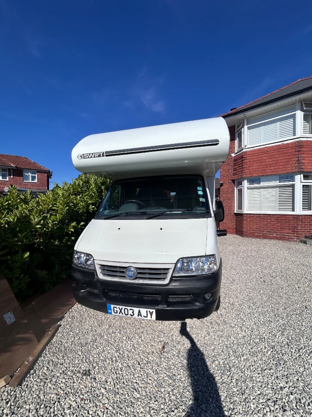 2003 Swift Sundance 600 S - Image 1