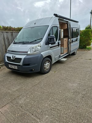 2012 Autocruise Accent Camper — photo 2 of 21