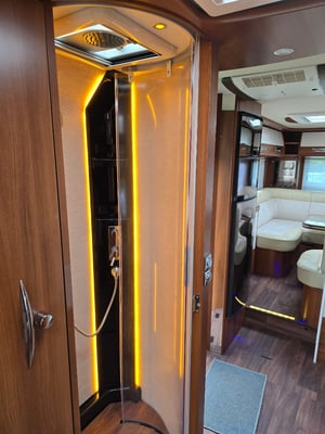 2019 Carthago Liner-for-two I 53 — photo 19 of 28