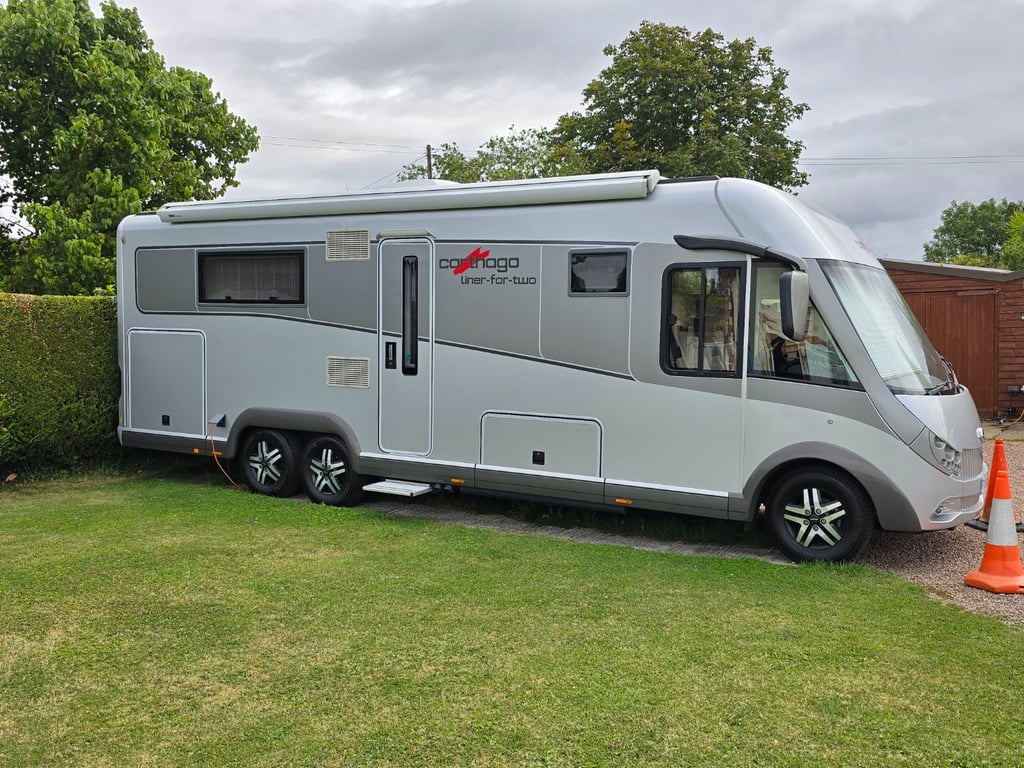2019 Carthago Liner-for-two I 53 - Image 1