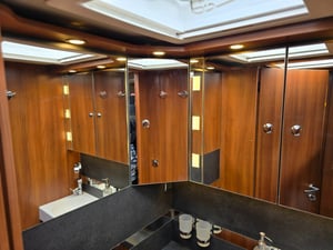 2019 Carthago Liner-for-two I 53 — photo 23 of 28