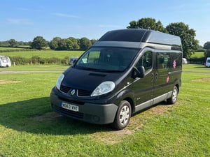 2014 Renault Trafic Campervan — photo 1 of 17