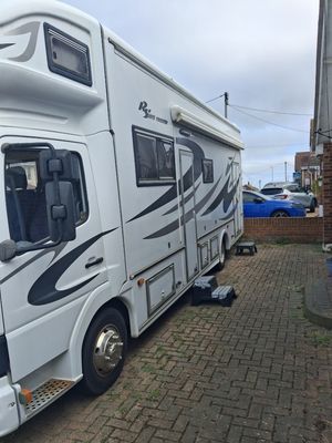 2002 RS Race Cruiser Mercedes Atego Motorhome — photo 16 of 19