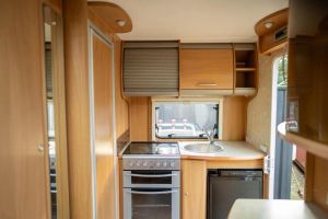 2006 Swift Sundance 590 RS — photo 12 of 74